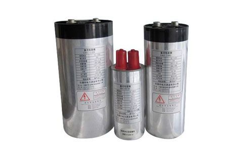 哪些環(huán)境會(huì)對(duì)電容器的性能產(chǎn)生影響？